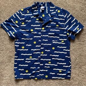 Hanna Andersson Men's Resort Button Up Shirt Blue Mellow Waves Cotton Large